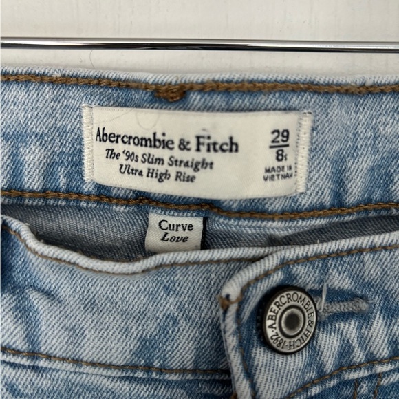 ABERCROMBIE 90’s Straight Jeans - Picture 4 of 5
